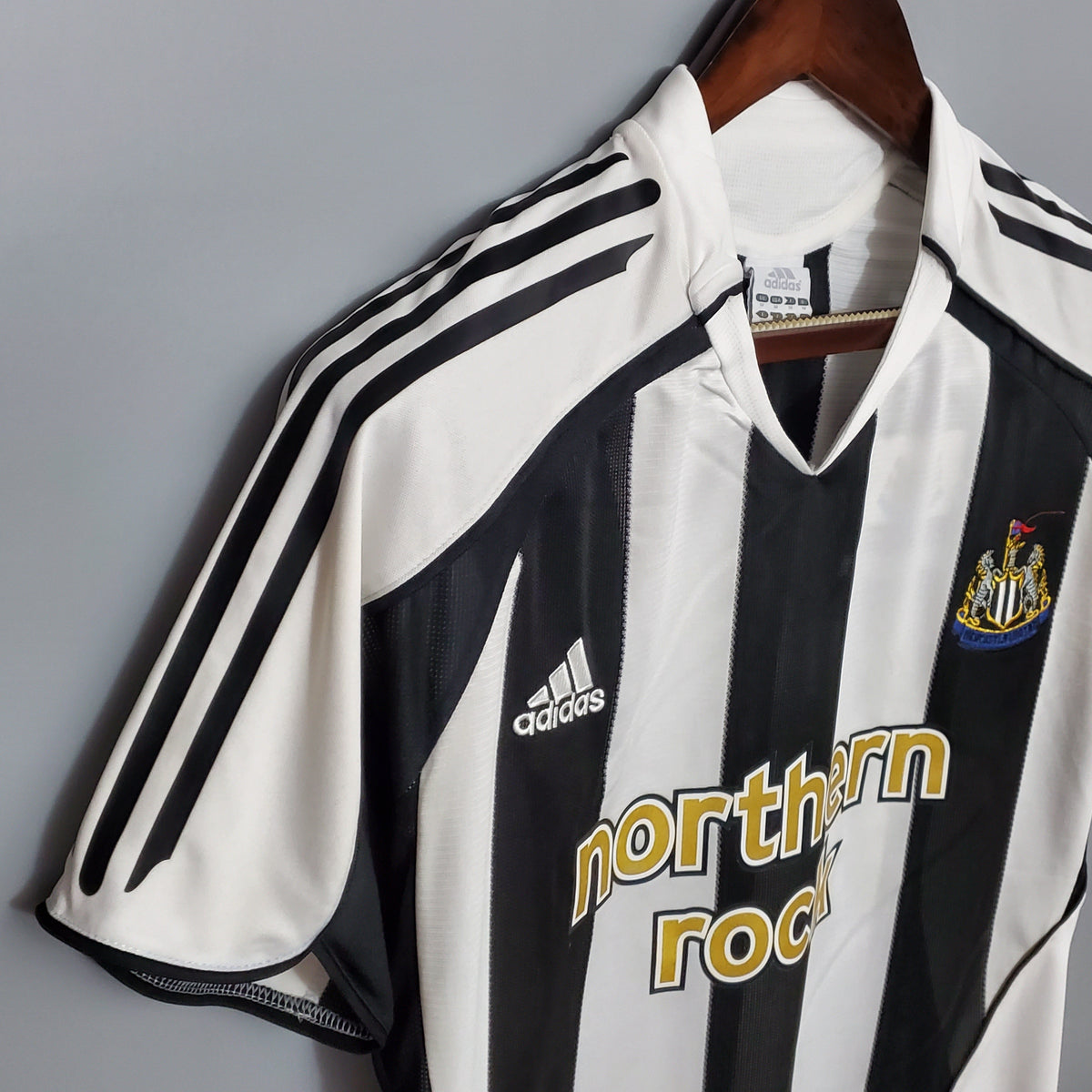 Maillot domicile rétro de Newcastle 05/06