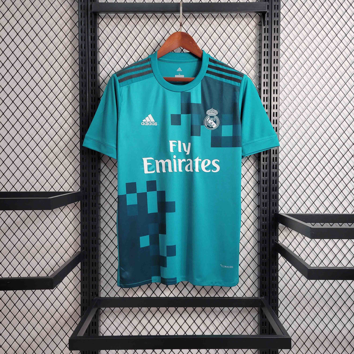 Real Madrid Third Jersey 17/18 Retro