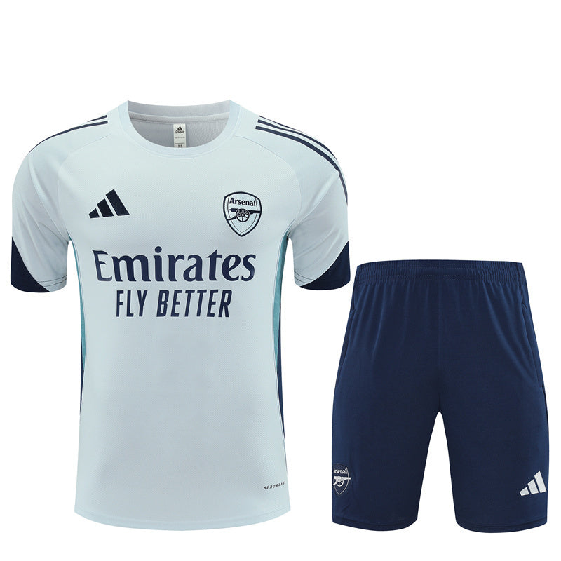 Tenue Arsenal bleu clair/bleu foncé (maillot et short) 25/26