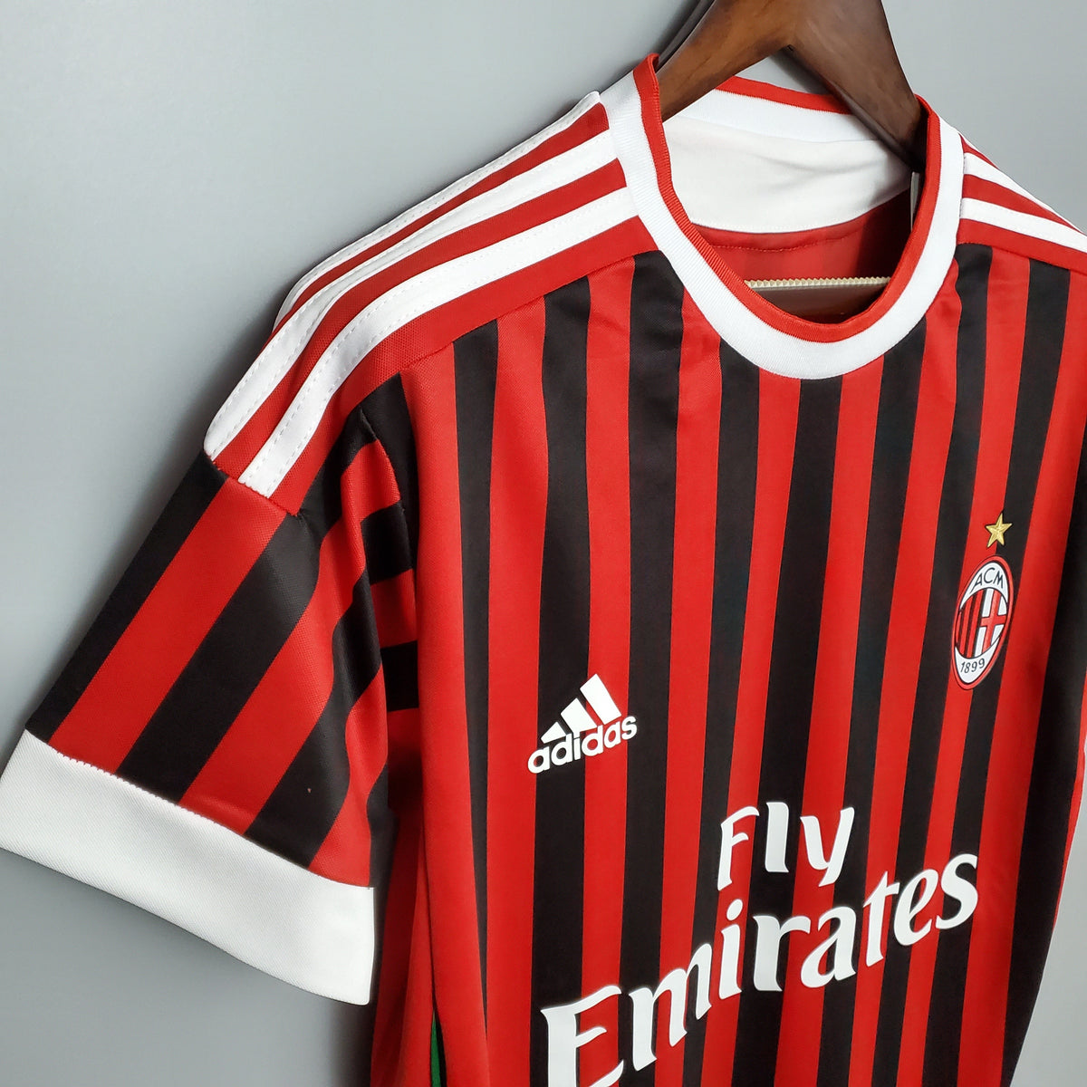 Maillot extérieur rétro du Milan AC 11/12