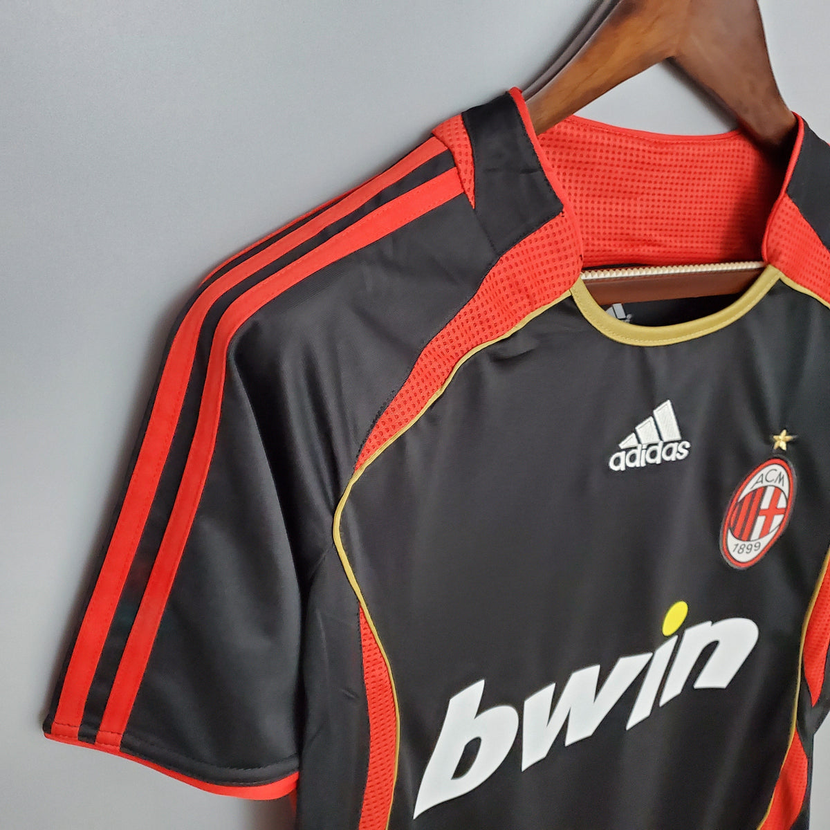 Troisième maillot rétro du Milan AC 06/07