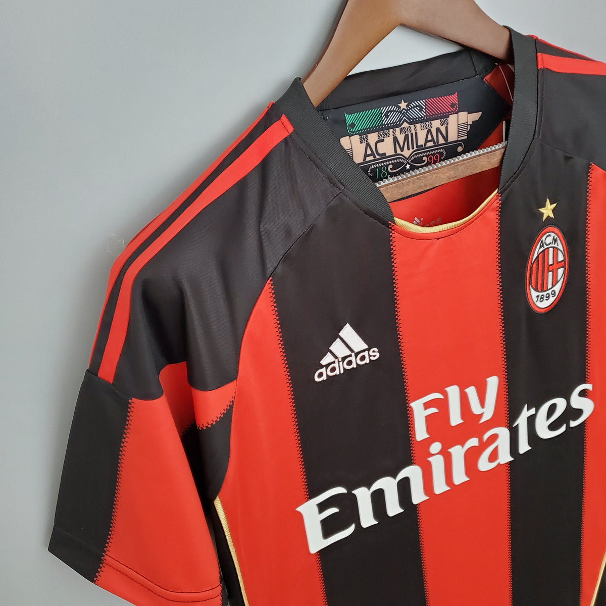 Maillot domicile rétro du Milan AC 10/11