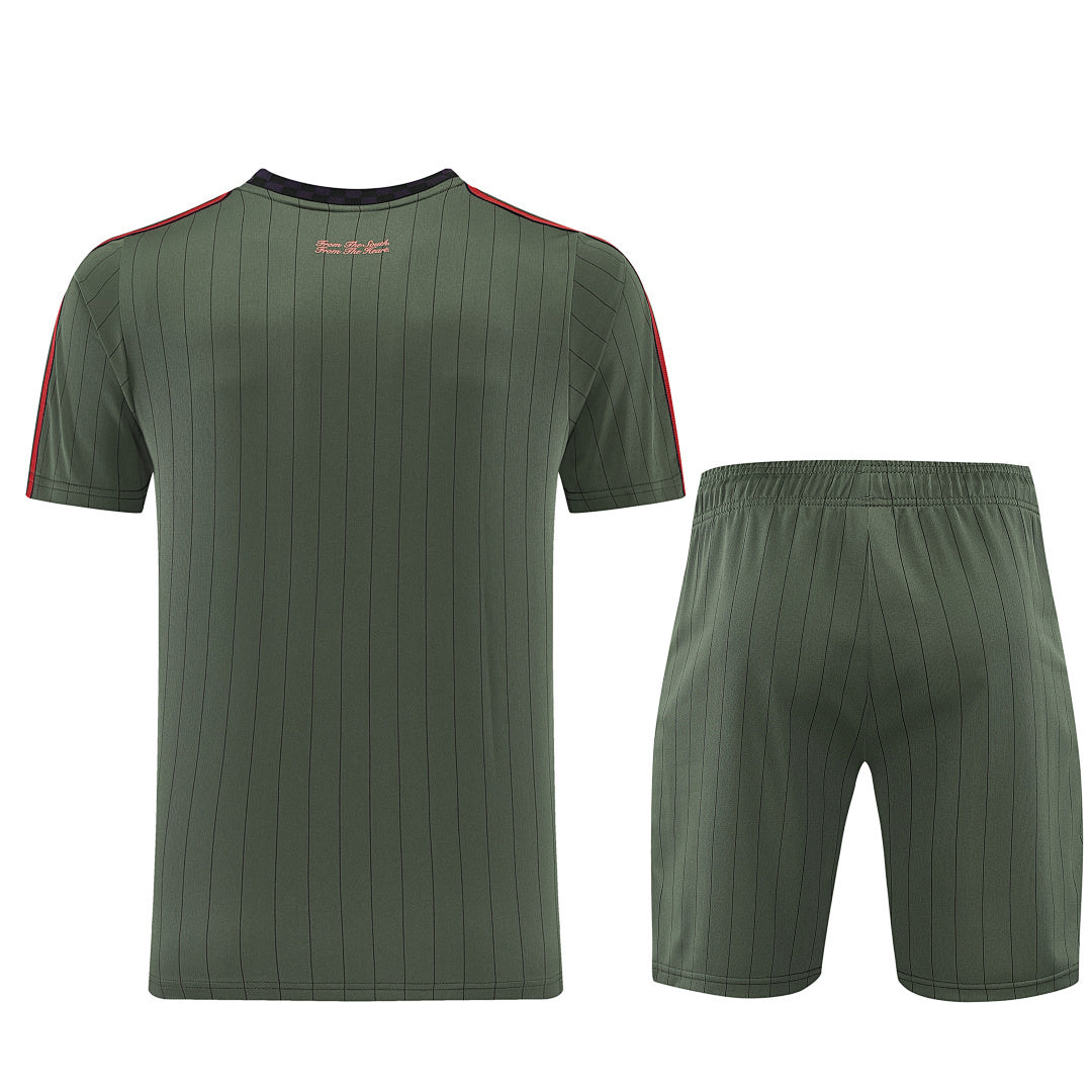 Kit Bayern Munich Icons Verde Scuro 25/26 Uomo | Kit da Calcio