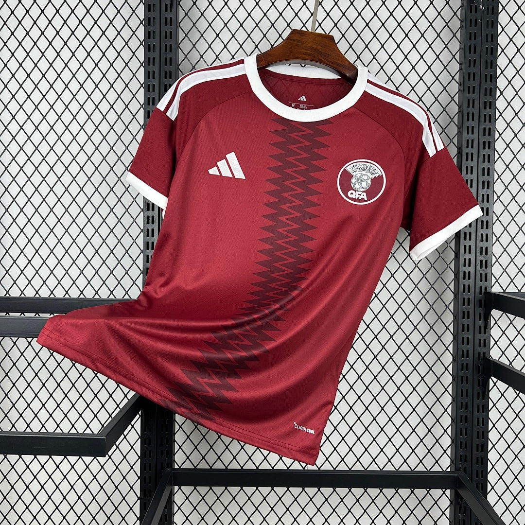 Maillot domicile du Qatar 2026