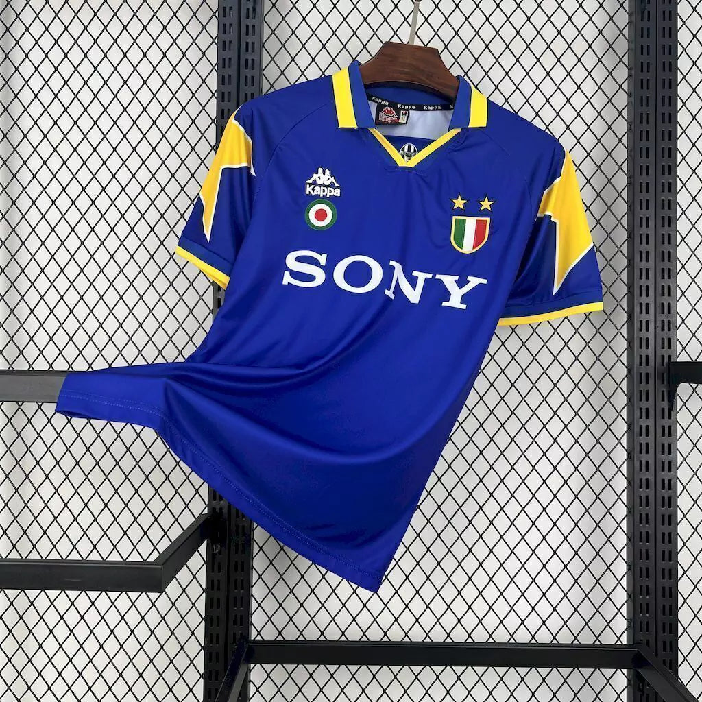 Juventus Away Jersey 95/96 Retro