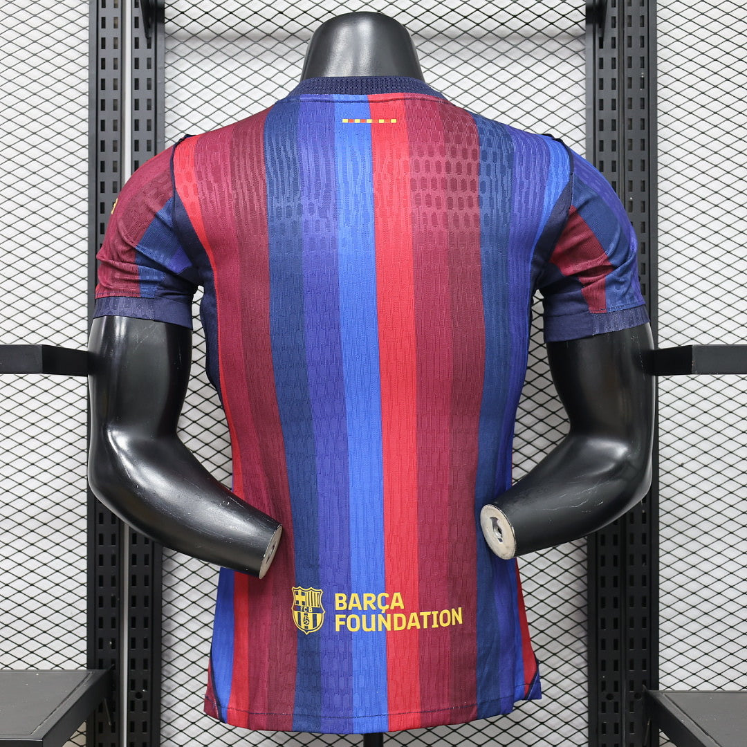 Maglia Barcelona Home 26/27 Player Uomo Blu e Rosso Granata | Maglia da Calcio