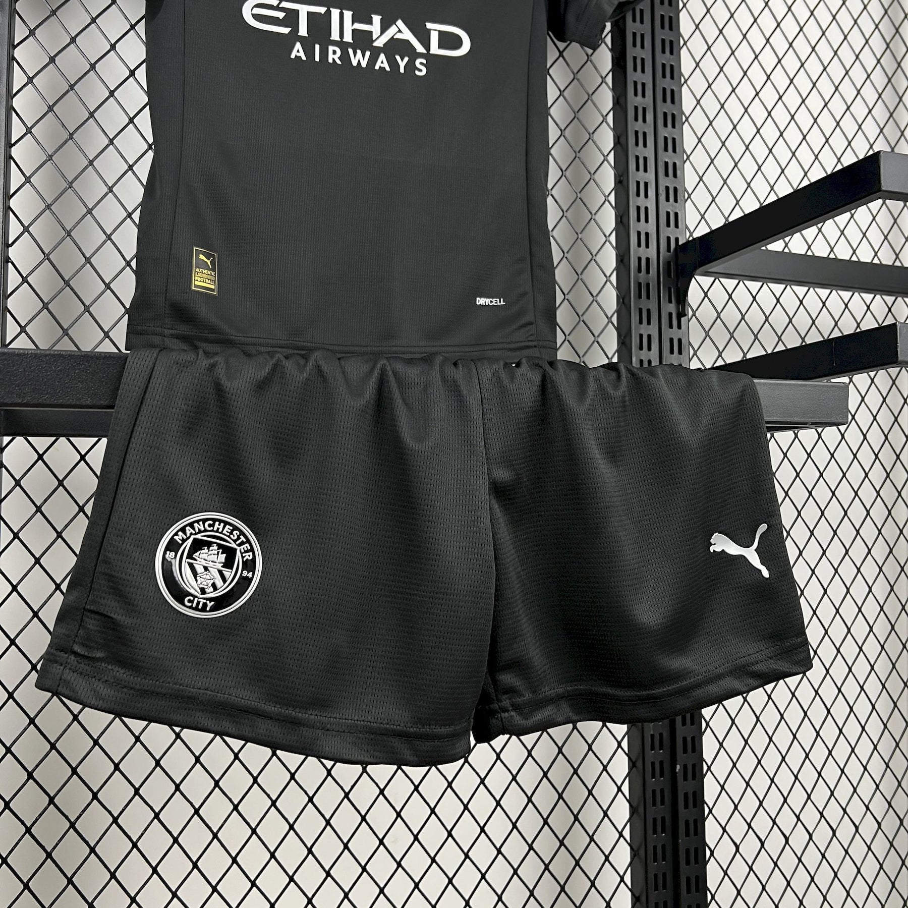 Manchester City Away 25/26 Kit Kids