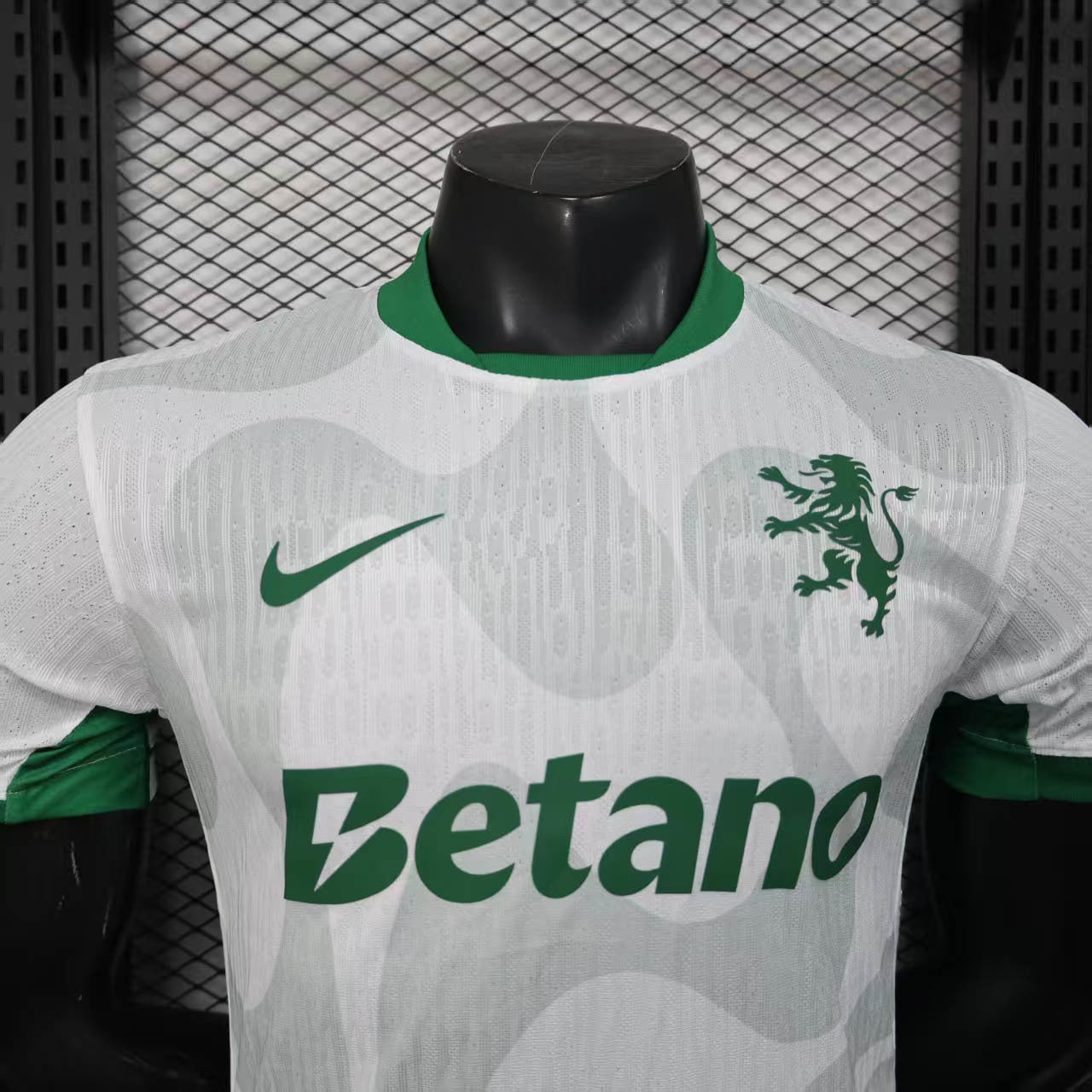 Sporting CP Fourth 25/26 Jersey Player