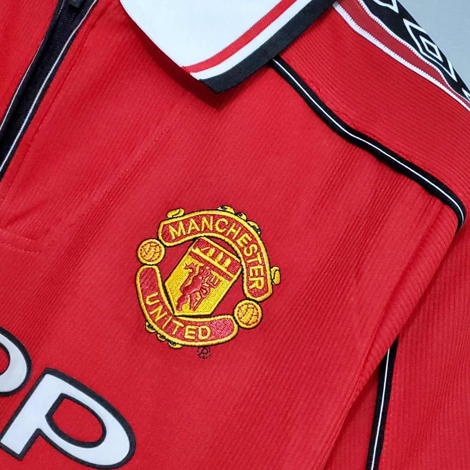 Manchester United Home Jersey 98/00 Retro