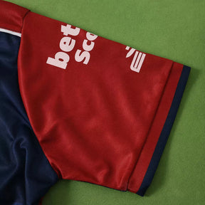Maglia Cagliari Home 26/27 Uomo Rosso e Blu Navy | Maglia da Calcio