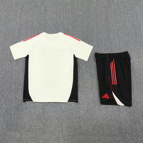 Tenue complète Liverpool (maillot + short) blanc cassé/noir 25/26