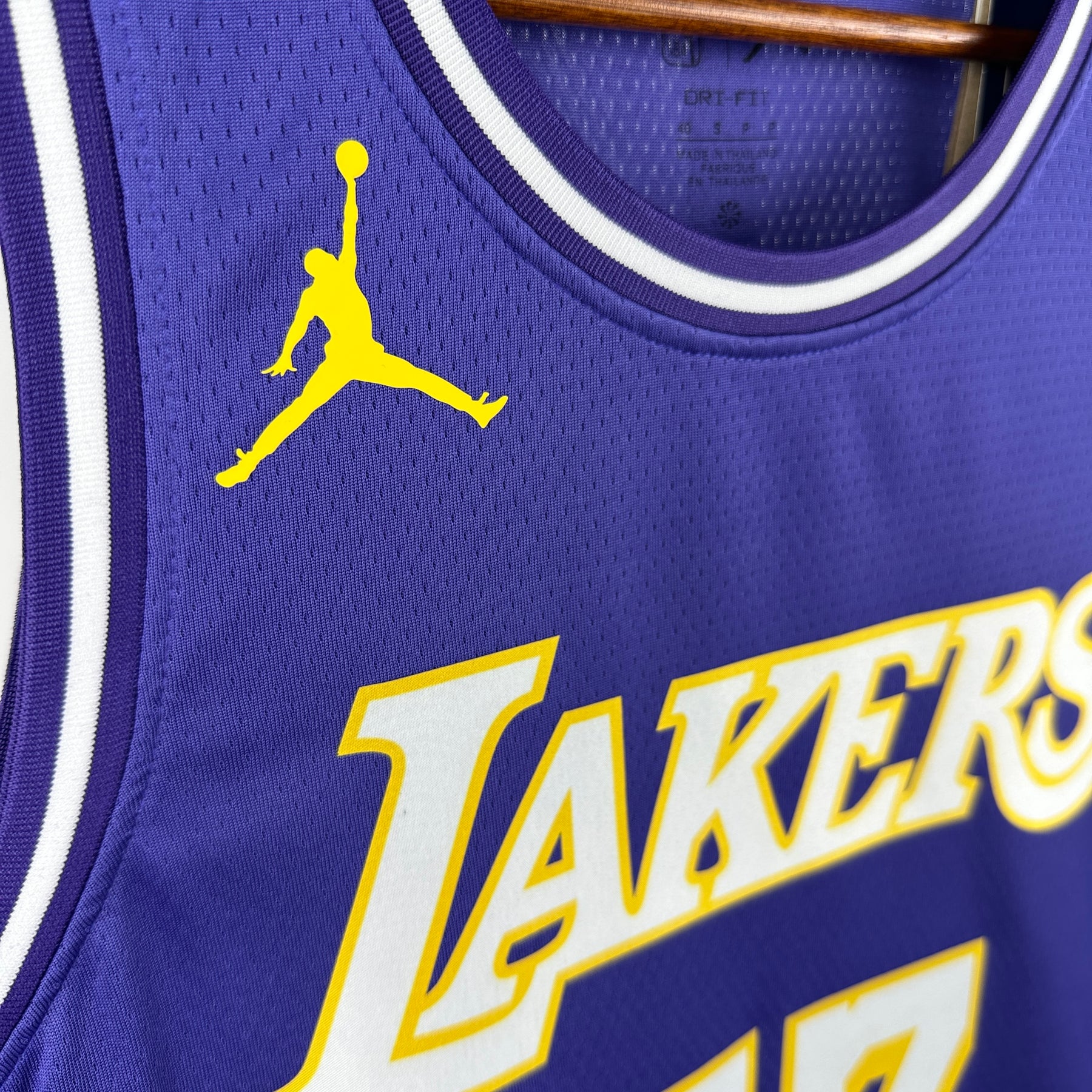 Los Angeles Lakers Statement Edition NBA Jersey