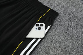 Tenue d'entraînement noire du Real Madrid (maillot et short) 25/26