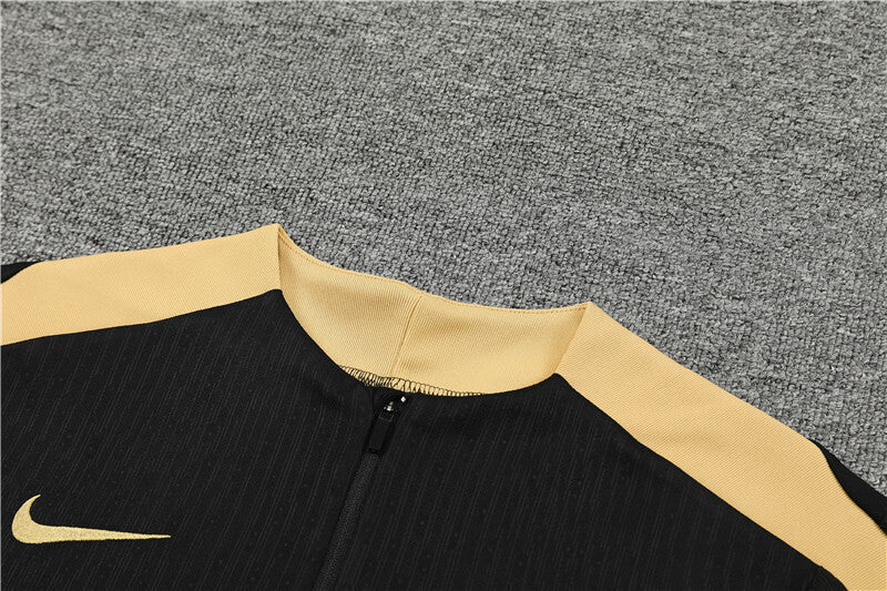 Tracksuit Paris Black/Gold Training 24/25