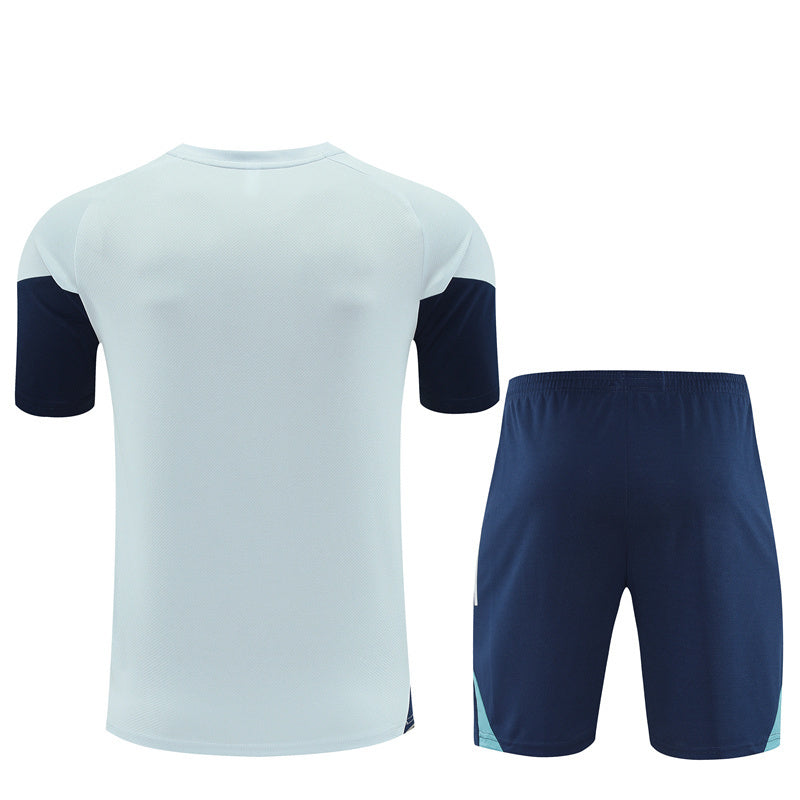 Tenue Arsenal bleu clair/bleu foncé (maillot et short) 25/26