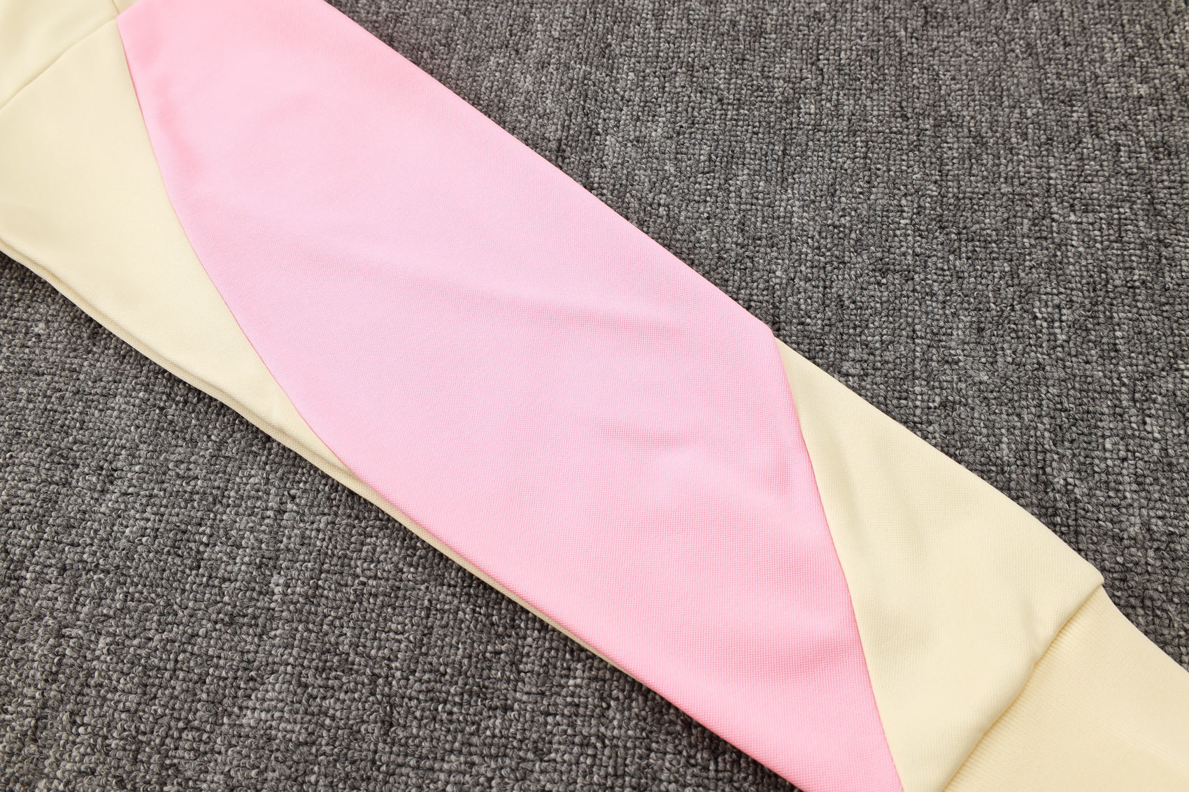 Tracksuit Paris Cream/Black 24/25