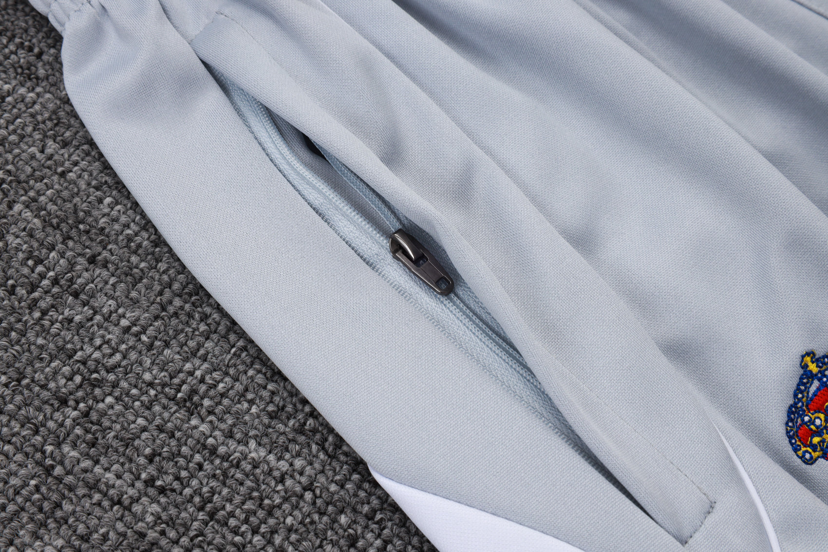 Real Madrid White/Gray Tracksuit Half-Zip 25/26