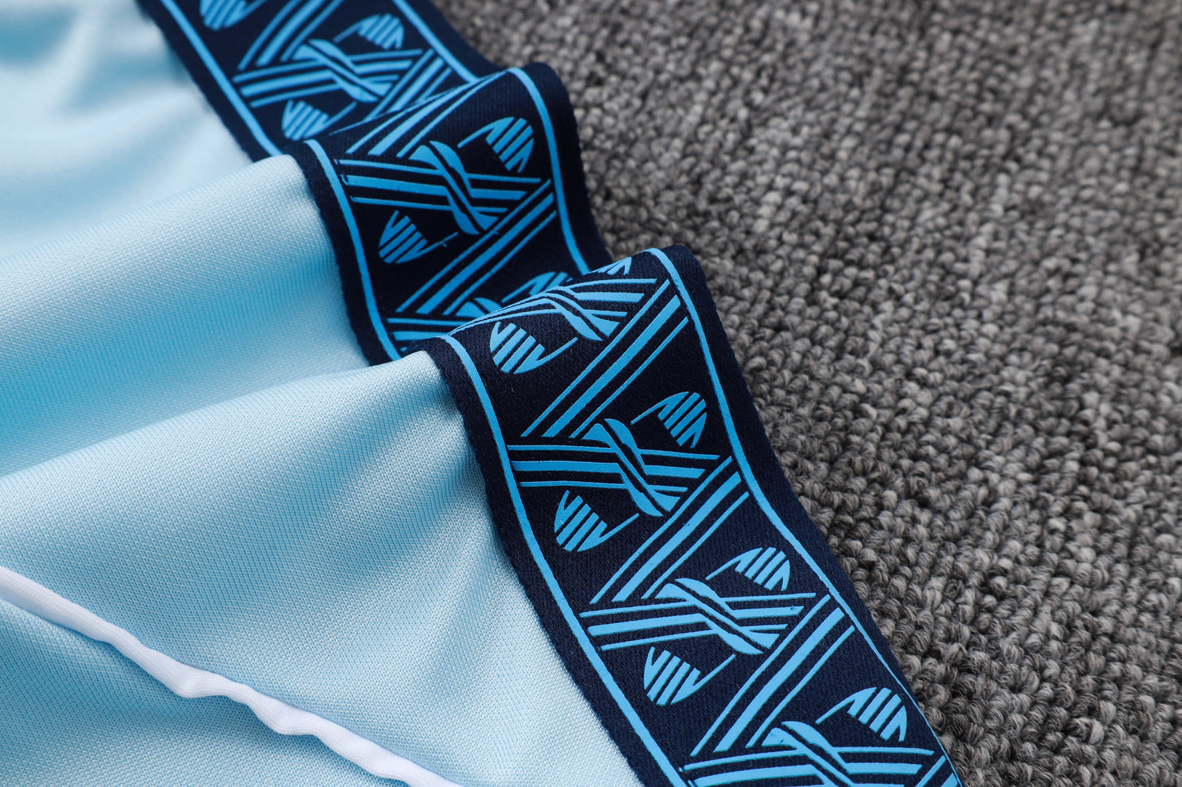 Manchester City Light/Dark Blue Tracksuit Full-Zip 25/26