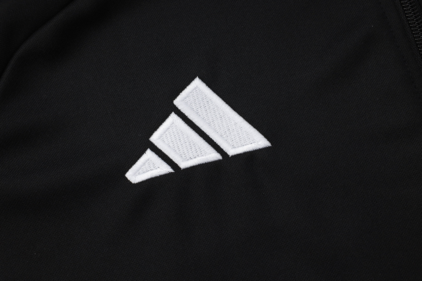 Real Madrid Black Tracksuit Full-Zip 25/26