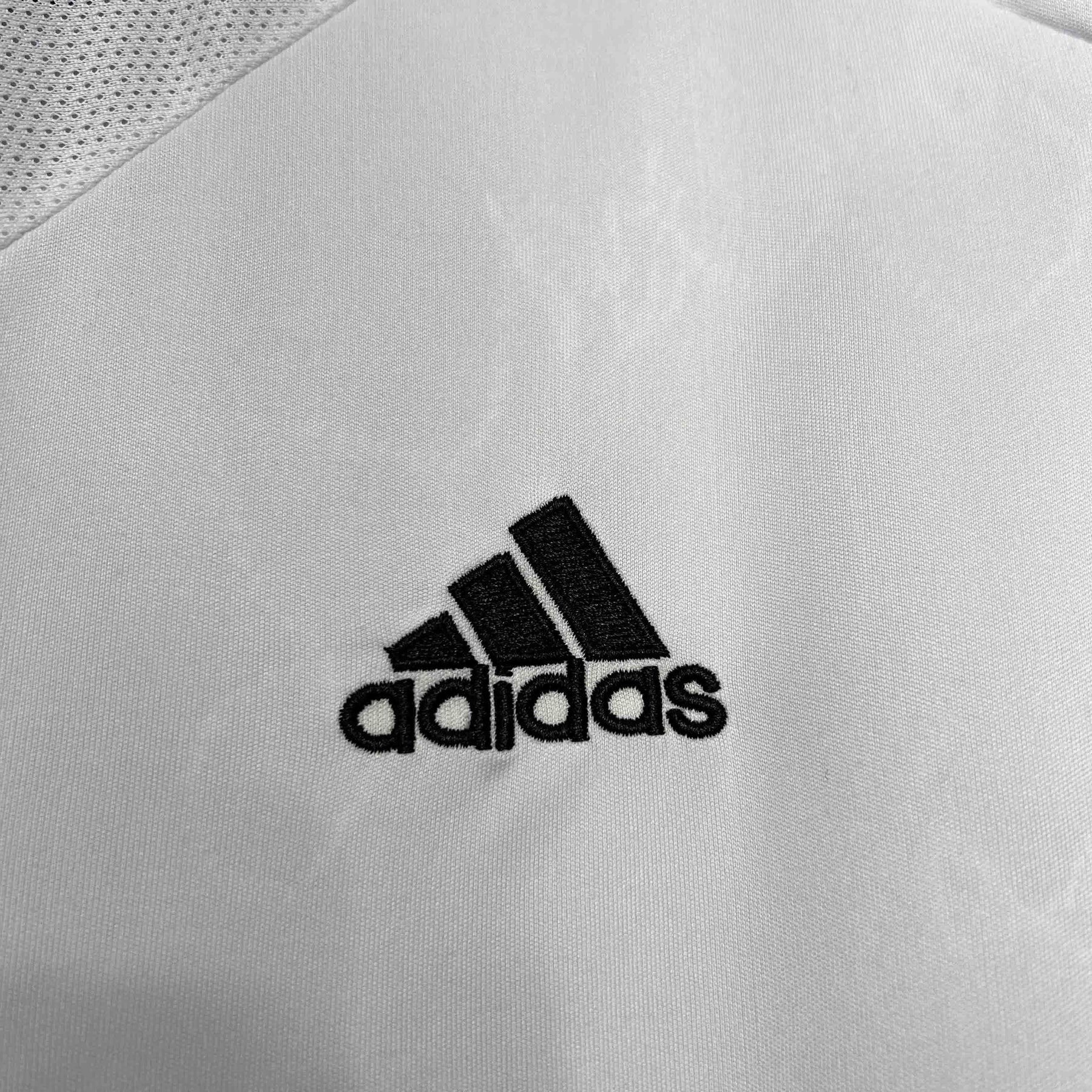 Real Madrid Home Jersey 05/06 Retro