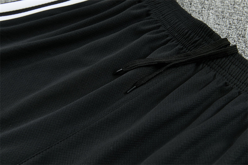 Kit Allenamento Germania Rosso/Nero 2026 | Kit da Calcio