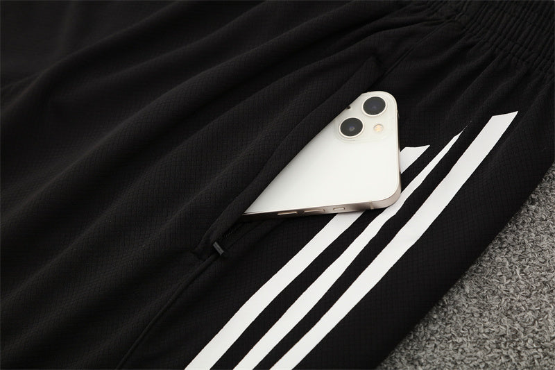 Kit Shirt + Shorts Manchester United Training White/Black 25/26