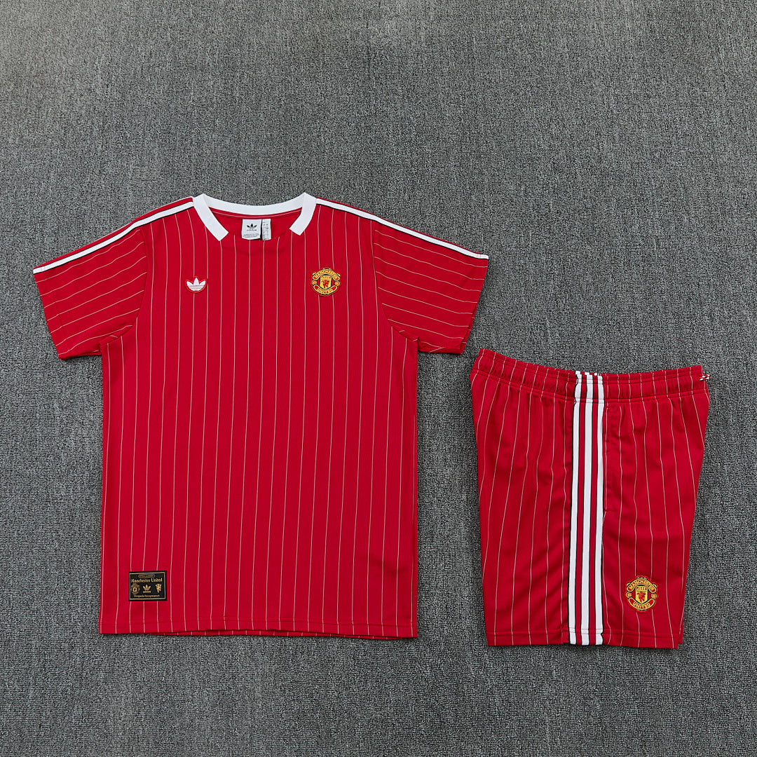Completino Manica Corta Manchester United Icons 25/26 Uomo | Kit Allenamento