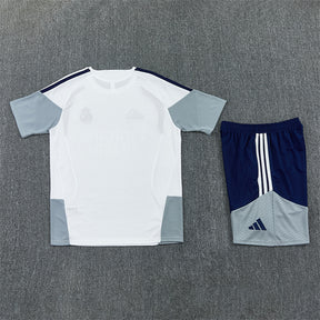 Completino Manica Corta Real Madrid 26/27 Uomo | Kit Allenamento