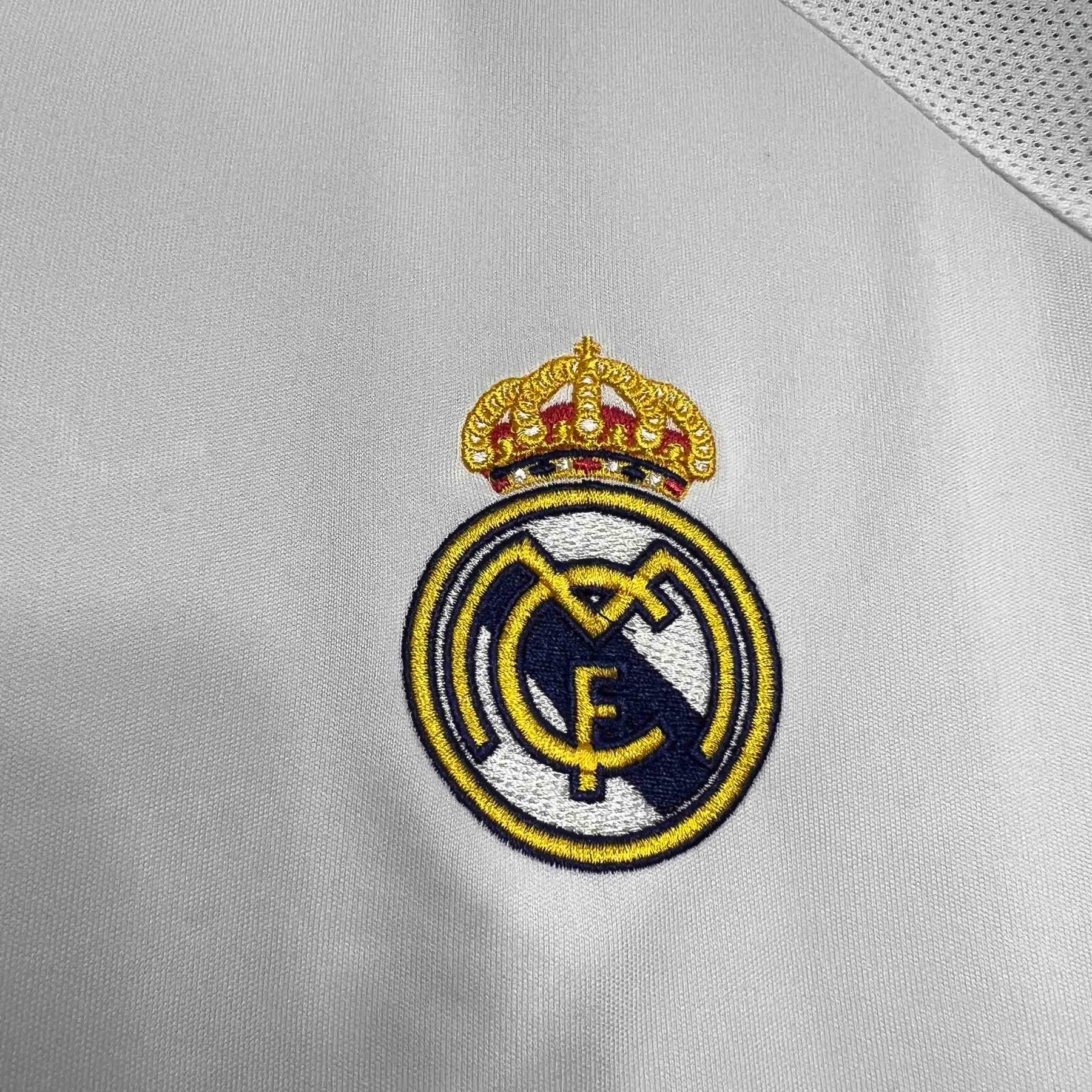 Real Madrid Home Jersey 05/06 Retro