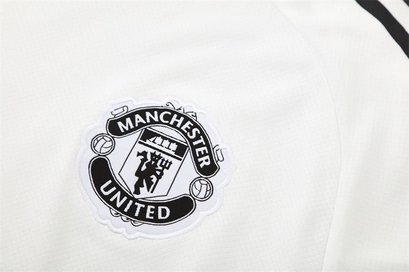 Kit Shirt + Shorts Manchester United Training White/Black 25/26