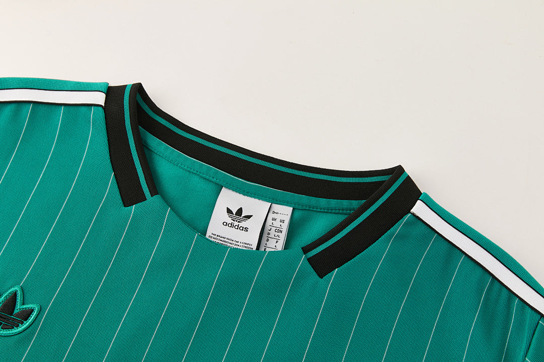 Kit Liverpool Icons Verde 25/26 Uomo | Kit da Calcio