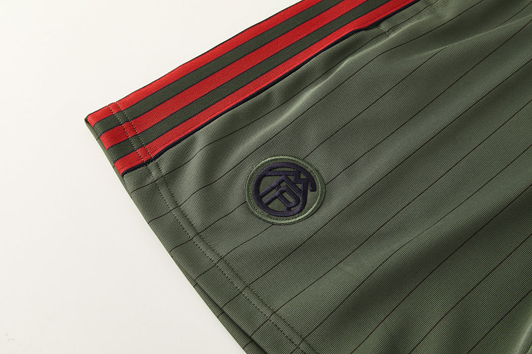 Kit Bayern Munich Icons Verde Scuro 25/26 Uomo | Kit da Calcio