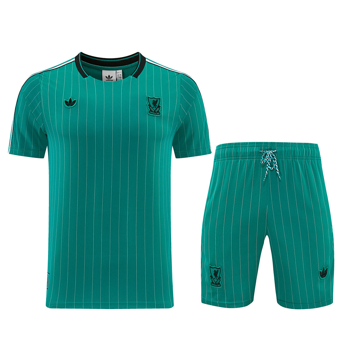 Kit Liverpool Icons Verde 25/26 Uomo | Kit da Calcio
