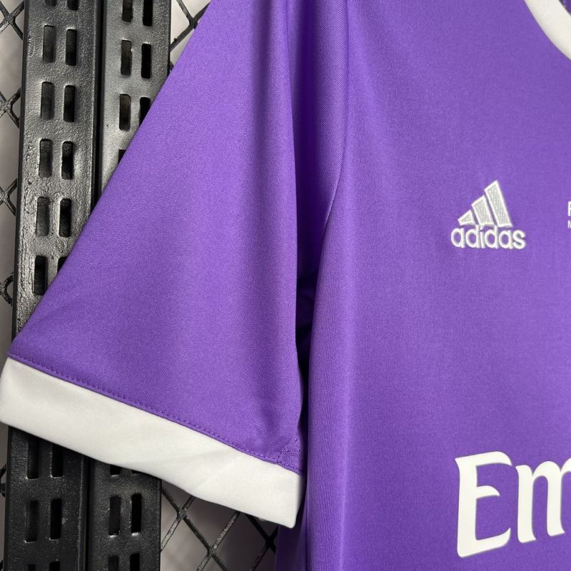 Real Madrid Away Jersey 16/17 Retro