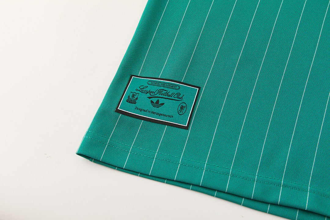 Kit Liverpool Icons Verde 25/26 Uomo | Kit da Calcio