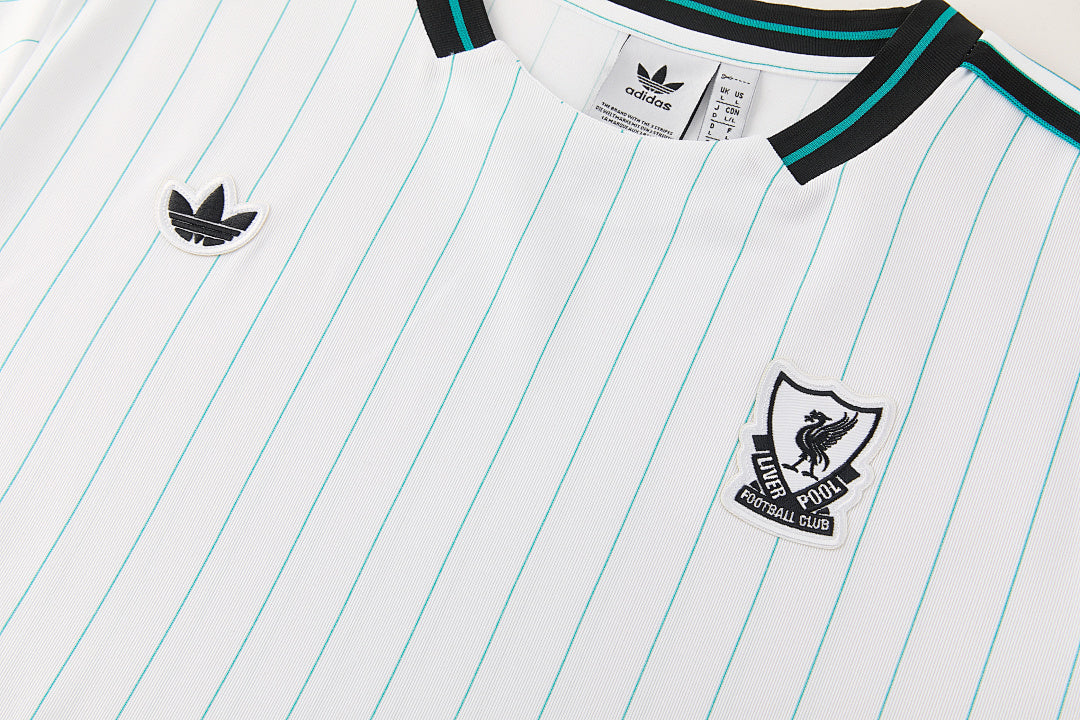 Kit Liverpool Icons Bianco 25/26 Uomo | Kit da Calcio