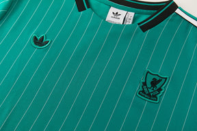 Kit Liverpool Icons Verde 25/26 Uomo | Kit da Calcio