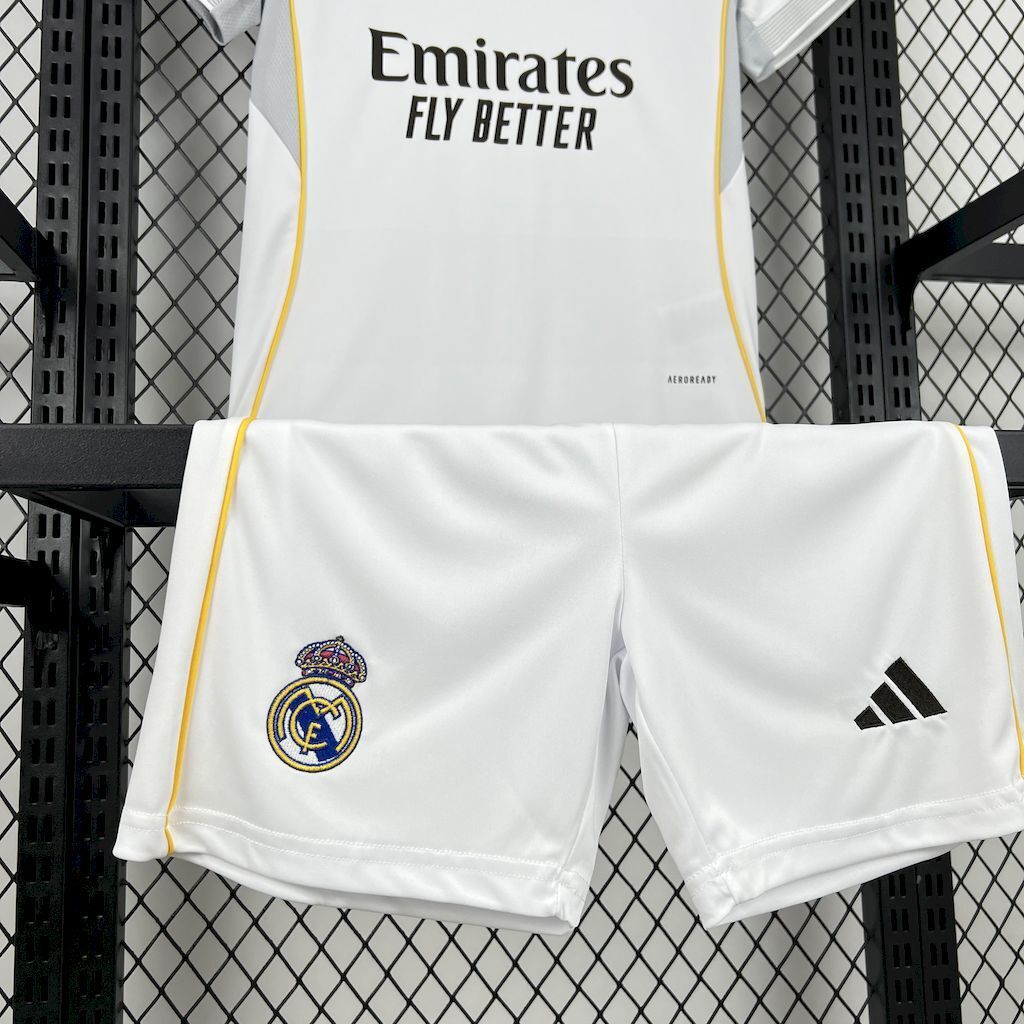 RM Home 25/26 Kit Kids