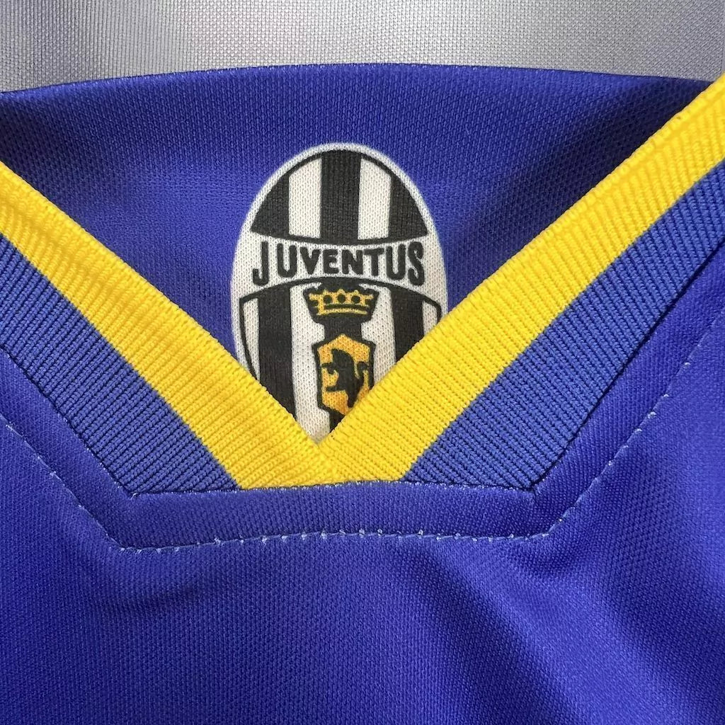 Juventus Away Jersey 95/96 Retro