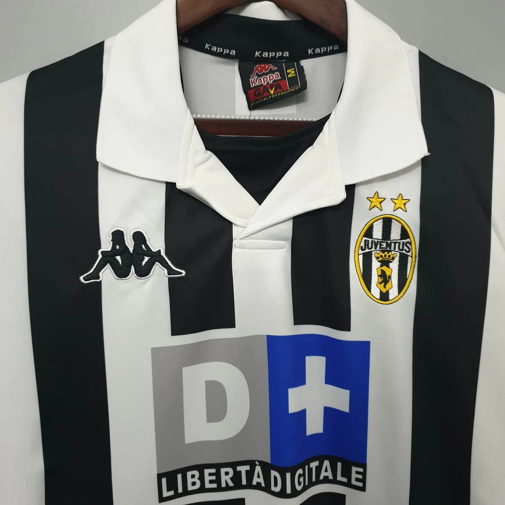 Juventus Home Jersey 99/00 Retro