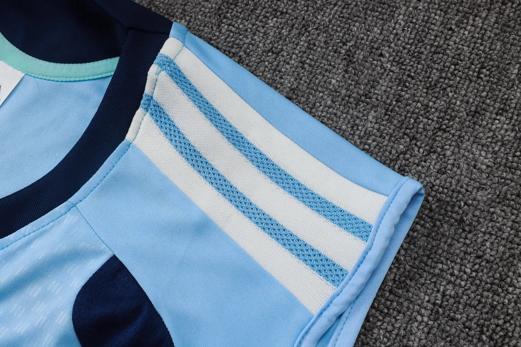 Completino Canottiera Ajax 26/27 Uomo Azzurro | Kit Allenamento