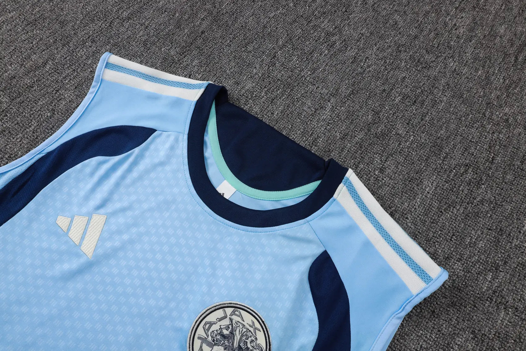 Completino Canottiera Ajax 26/27 Uomo Azzurro | Kit Allenamento