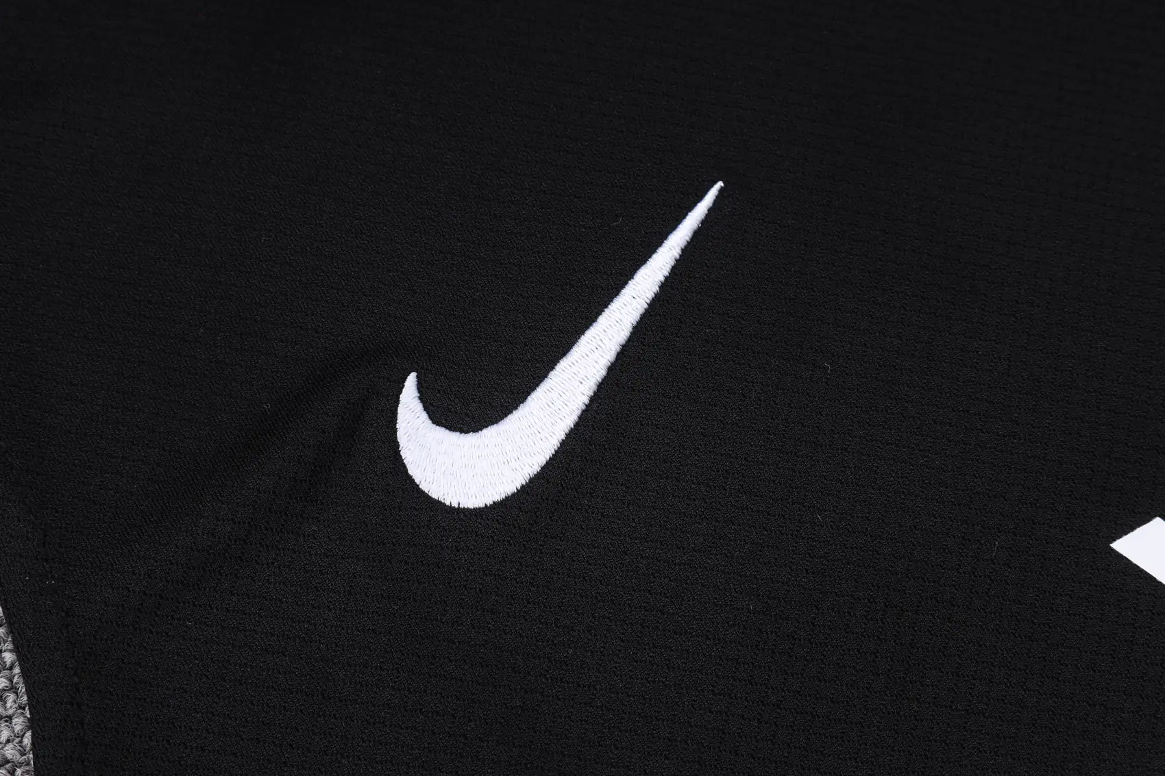 Completino Canottiera Atlético Madrid 26/27 Uomo Nero | Kit Allenamento