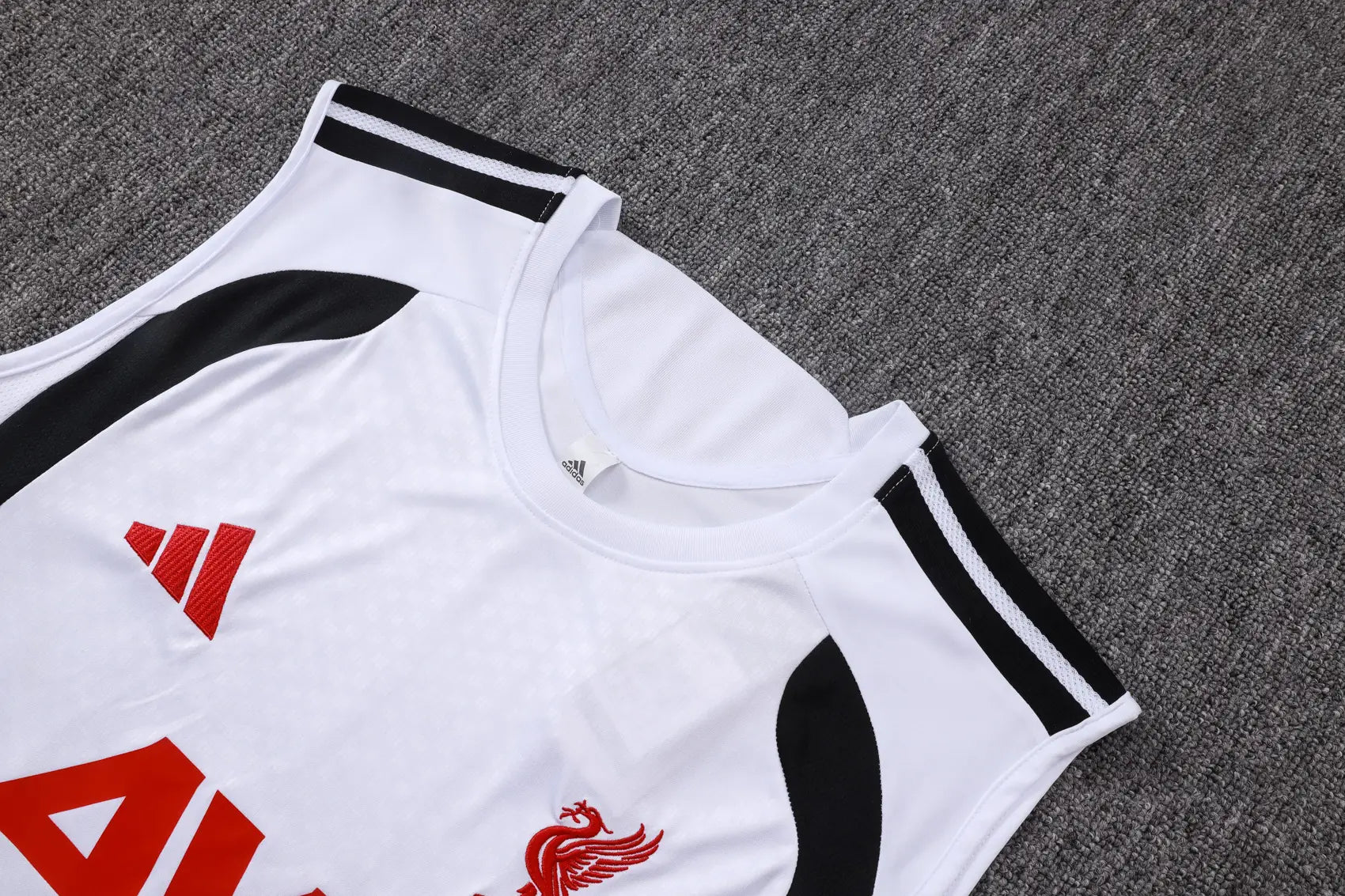 Completino Canottiera Liverpool 26/27 Uomo Bianco | Kit Allenamento