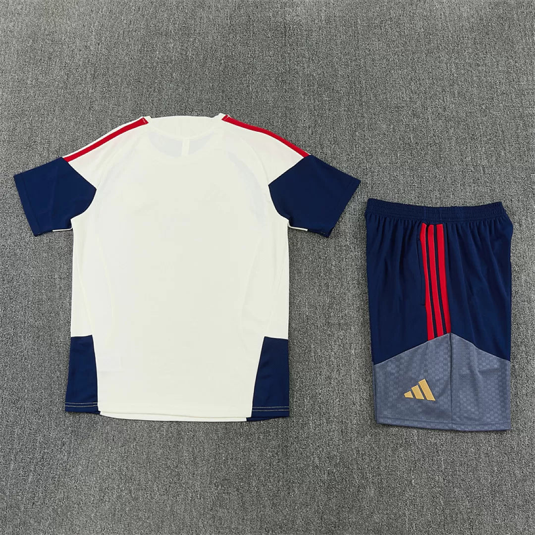 Completino Manica Corta Bayern Munich 26/27 Uomo Bianco | Kit Allenamento