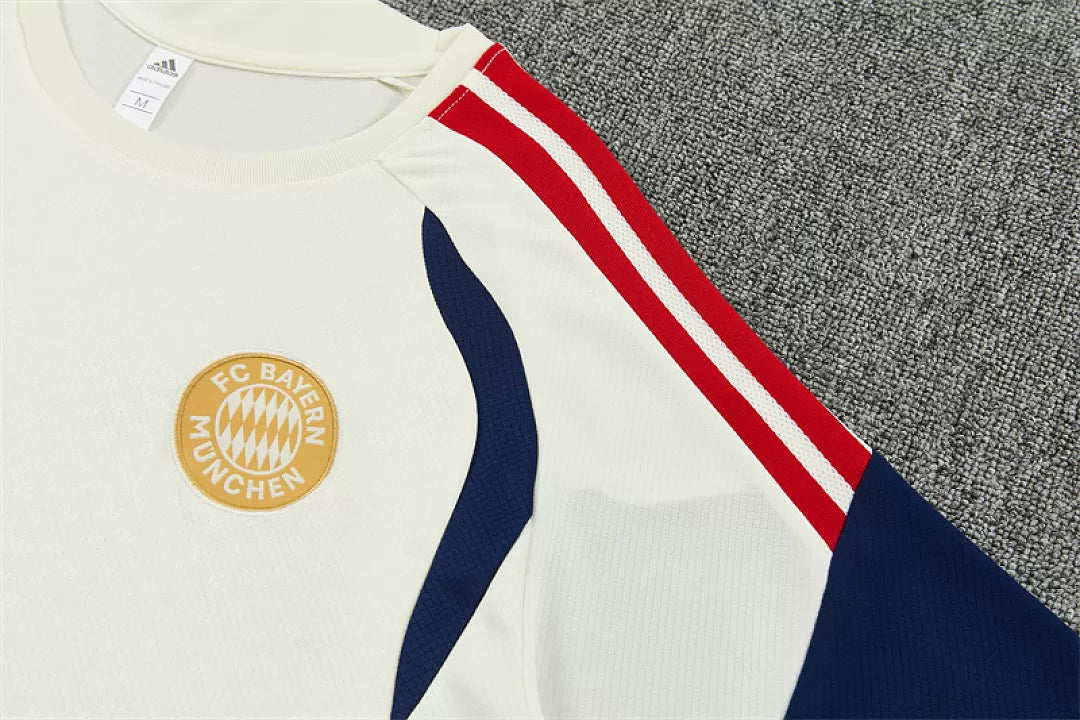Completino Manica Corta Bayern Munich 26/27 Uomo Bianco | Kit Allenamento