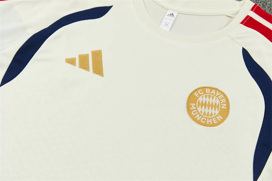 Completino Manica Corta Bayern Munich 26/27 Uomo Bianco | Kit Allenamento