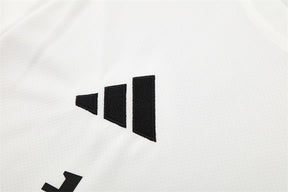 Kit Shirt + Shorts Manchester United Training White/Black 25/26