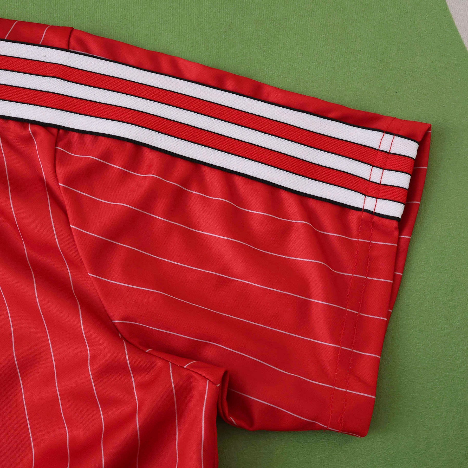 Manchester United x Adidas Originals SL Red Jersey 25/26