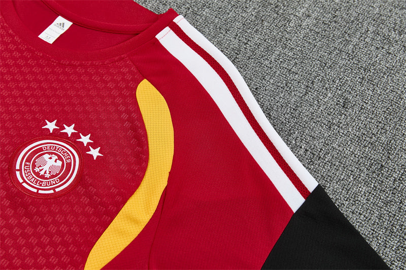 Kit Allenamento Germania Rosso/Nero 2026 | Kit da Calcio